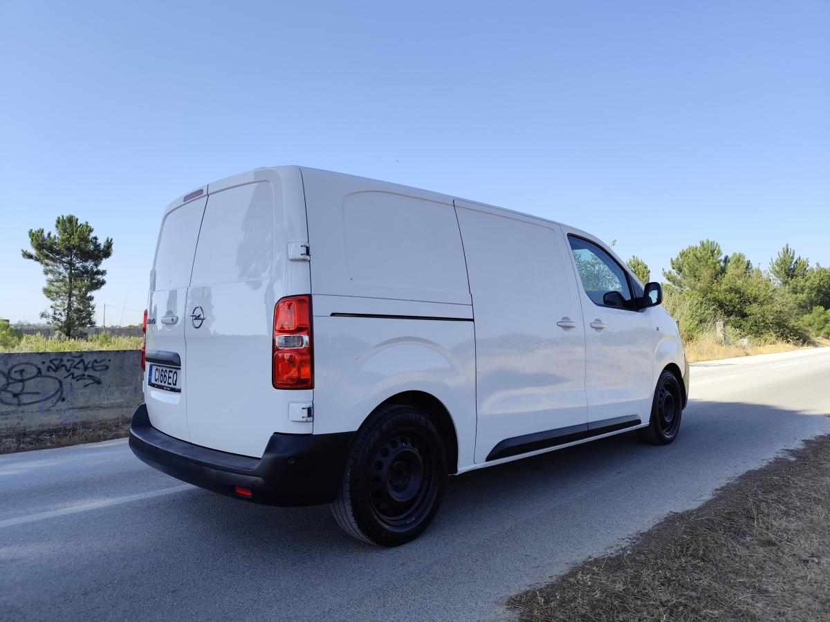 opel-vivaro-2-0cdti-2022-diesel-1995cc