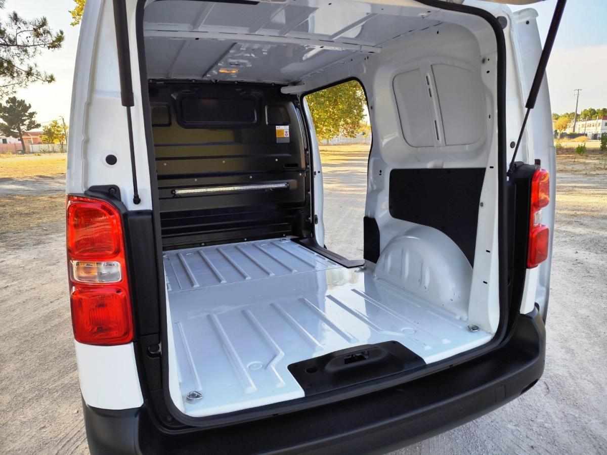 opel-vivaro-2-0cdti-2022-diesel-1995cc