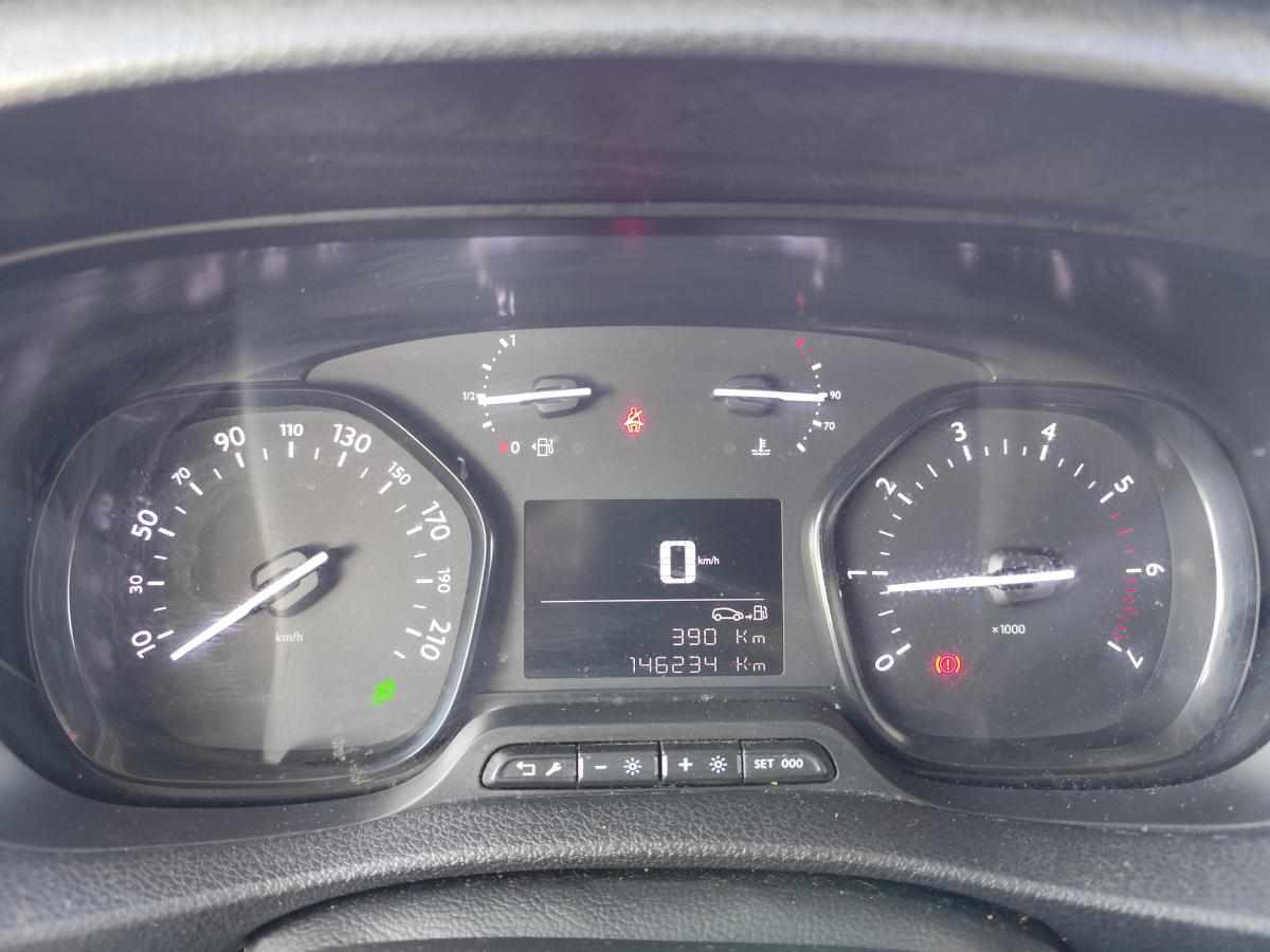 opel-vivaro-2-0cdti-2022-diesel-1995cc