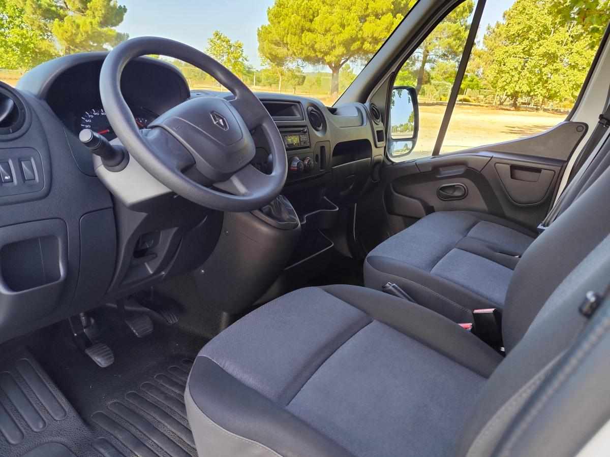 renault-master-2-3-131cv-2019-diesel-2299cc