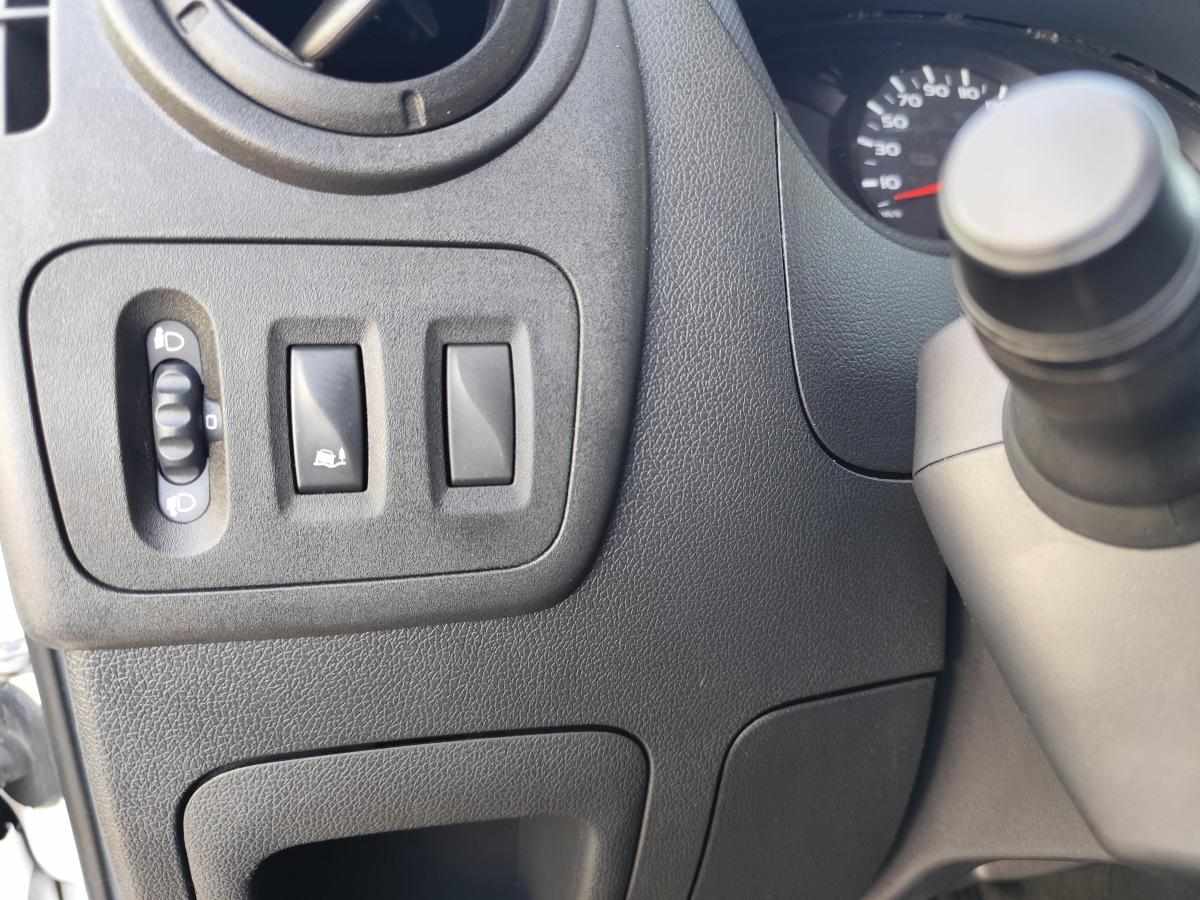 renault-master-2-3-131cv-2019-diesel-2299cc