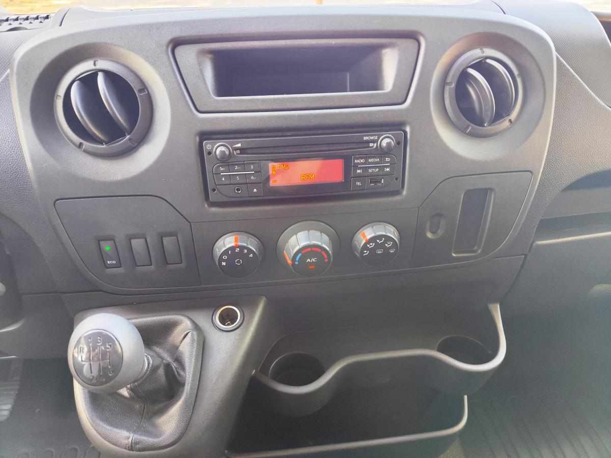 renault-master-2-3-131cv-2019-diesel-2299cc