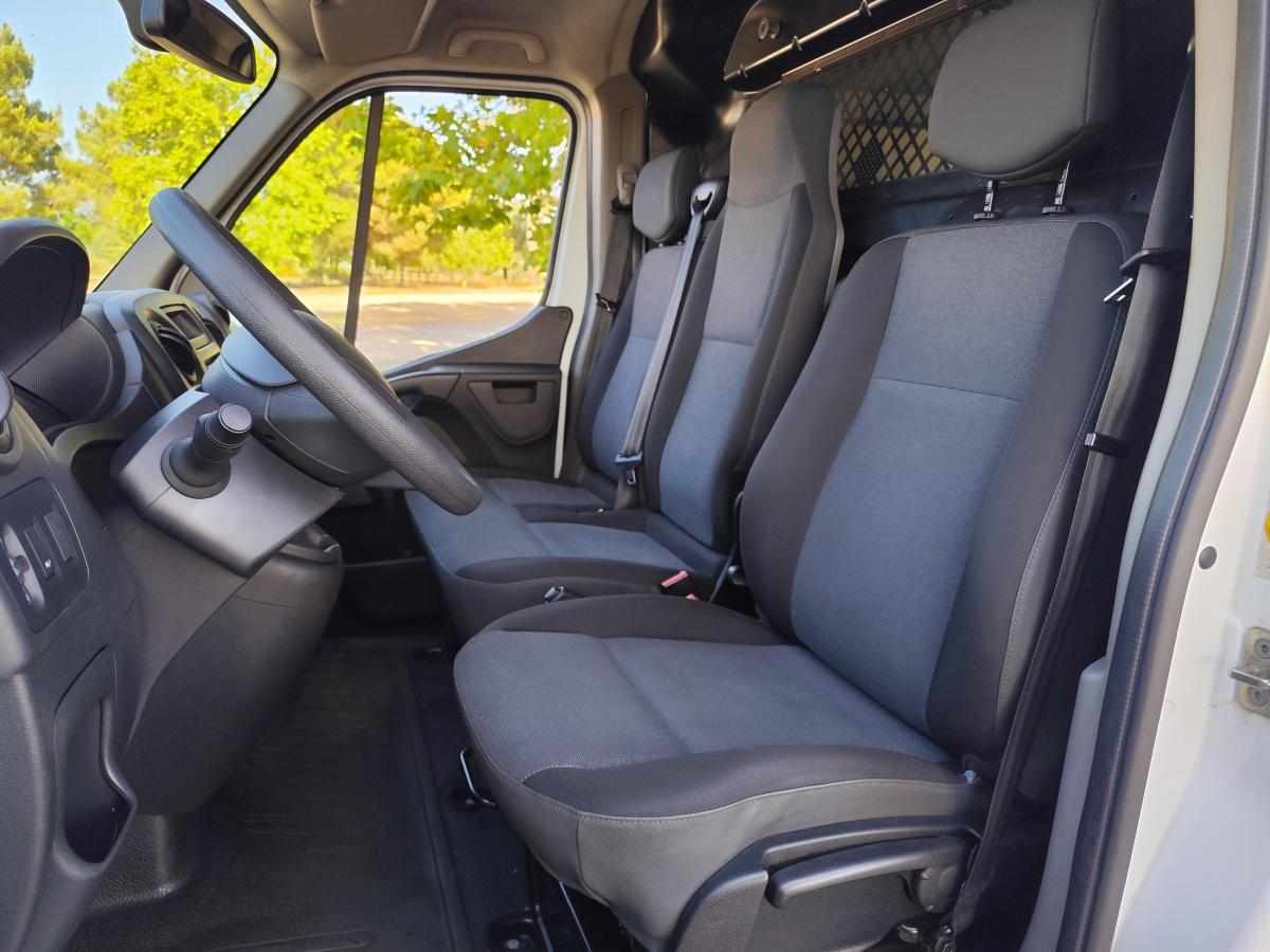 renault-master-2-3-131cv-2019-diesel-2299cc