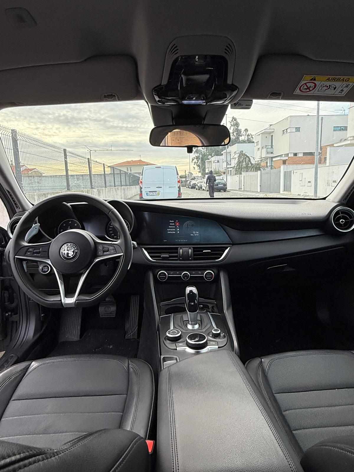 alfa-romeo-giulia-2-2-jtdm-q4-2016-diesel-2184cc