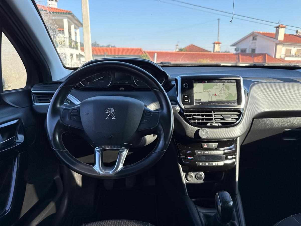 peugeot-208-1-2-puretech-2019-gasolina-1200cc