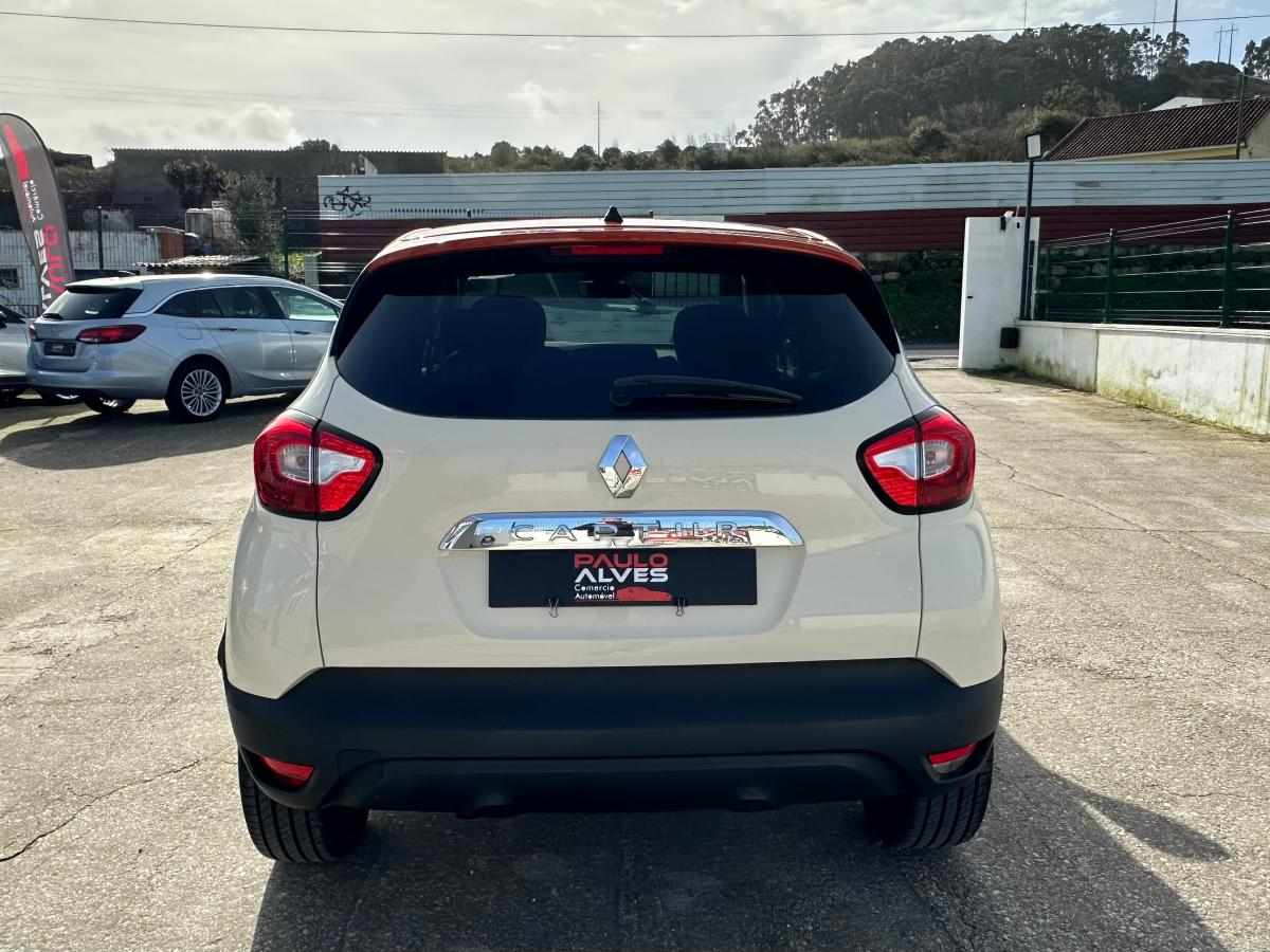 renault-captur-0-9-tce-2016-gasolina-898cc