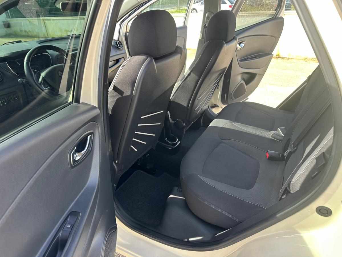 renault-captur-0-9-tce-2016-gasolina-898cc