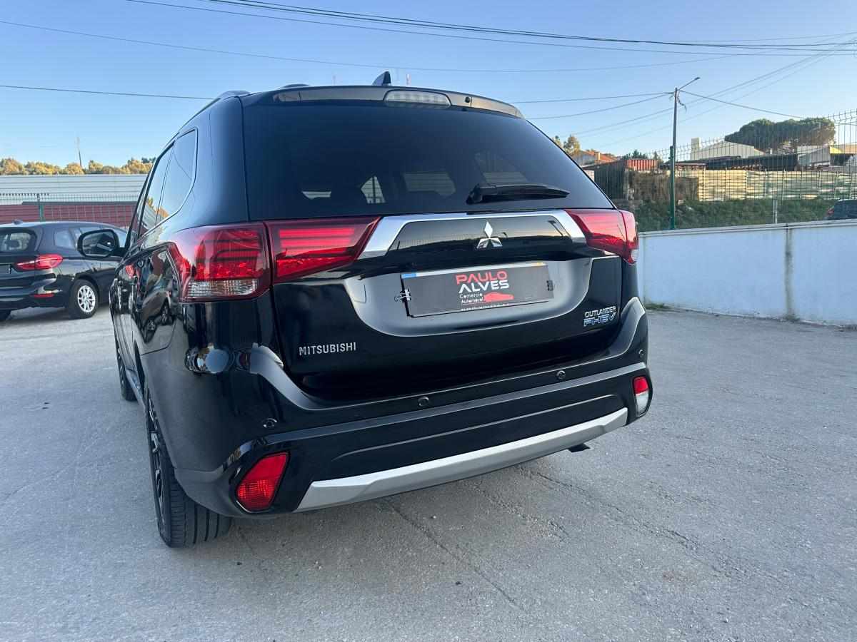 mitsubishi-outlander-2-0-p-hev-4wd-2017-gasolina-1998cc