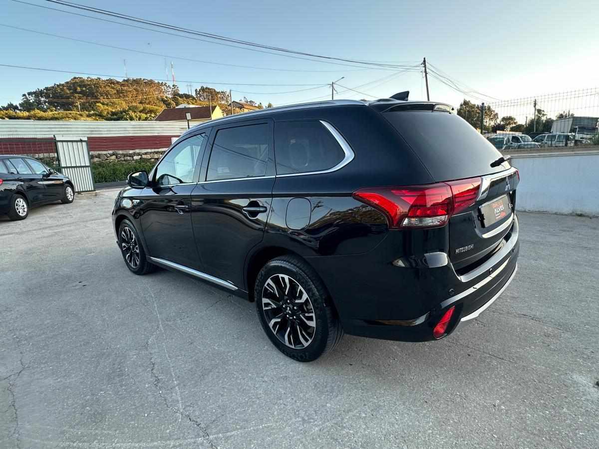 mitsubishi-outlander-2-0-p-hev-4wd-2017-gasolina-1998cc