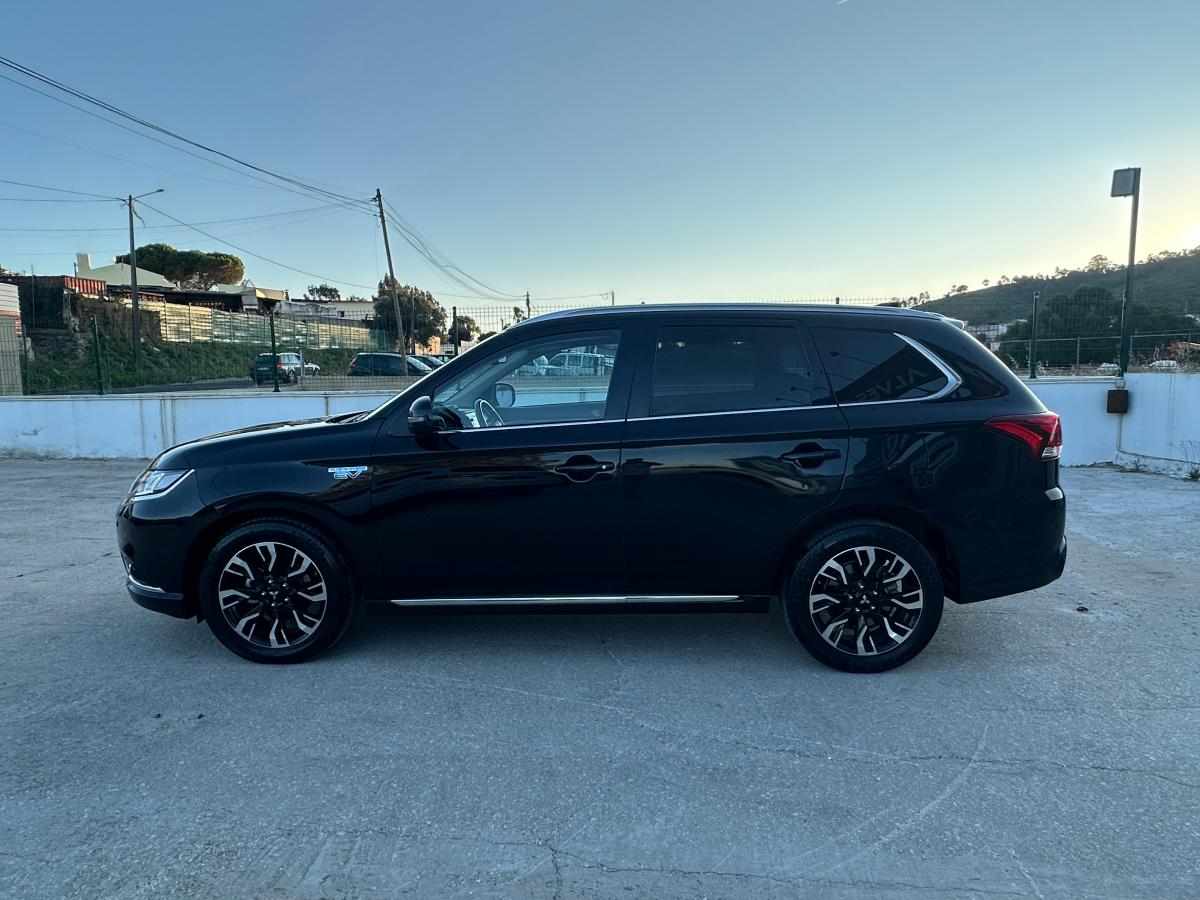 mitsubishi-outlander-2-0-p-hev-4wd-2017-gasolina-1998cc