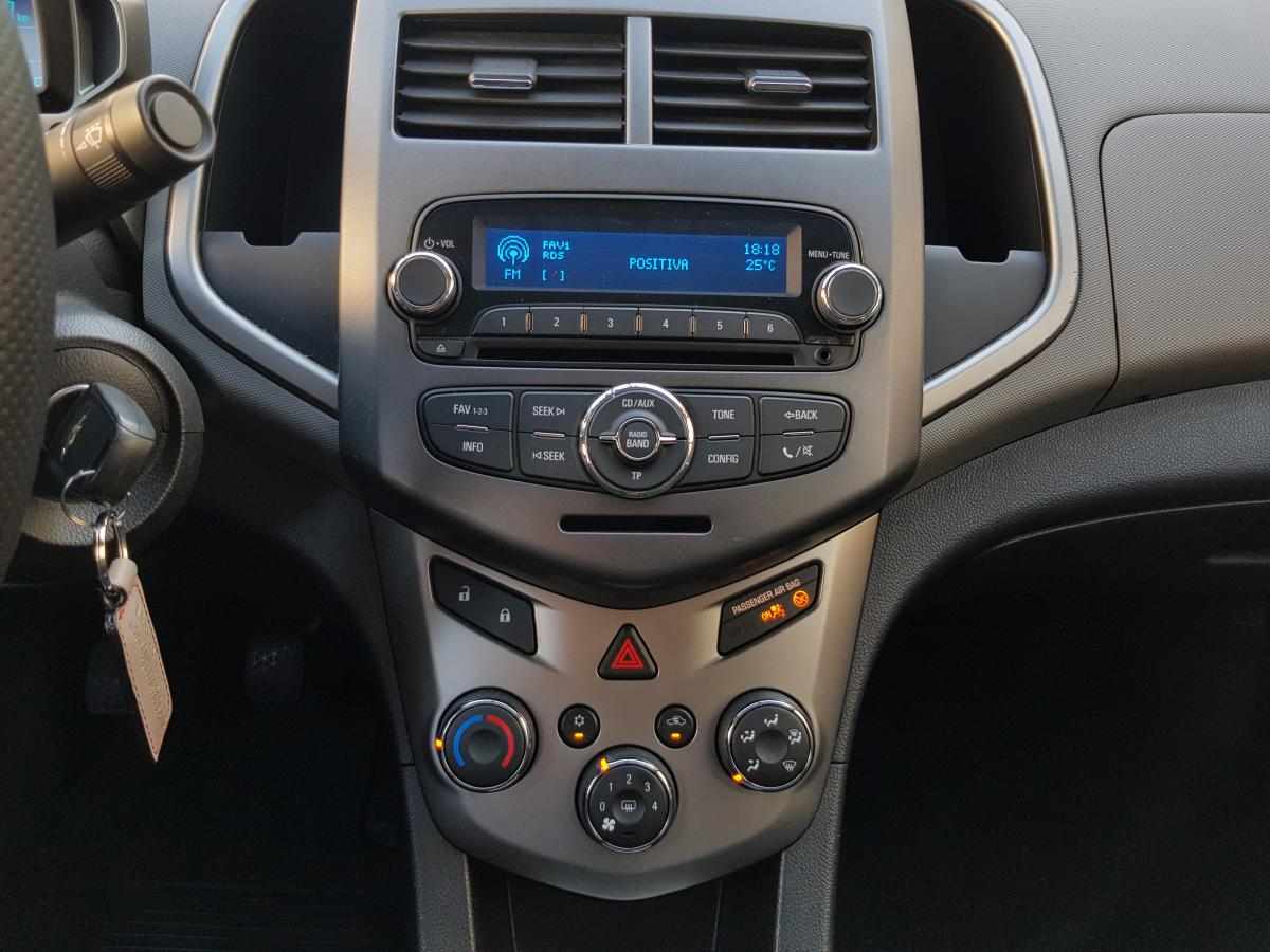 chevrolet-aveo-1-2-2012-gasolina-1229cc