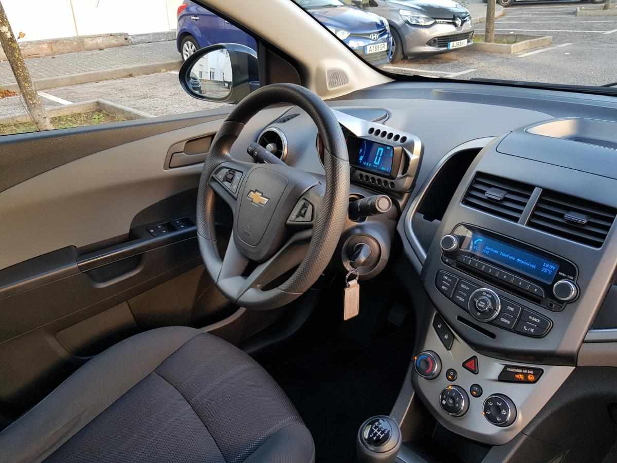chevrolet-aveo-1-2-2012-gasolina-1229cc