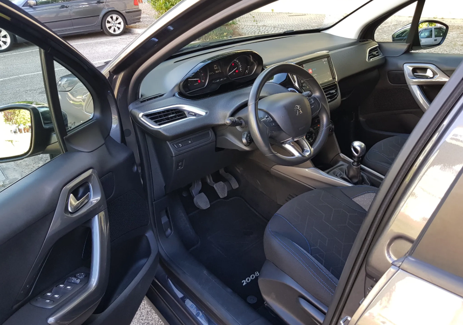 peugeot-2008-2018-diesel-1499cc