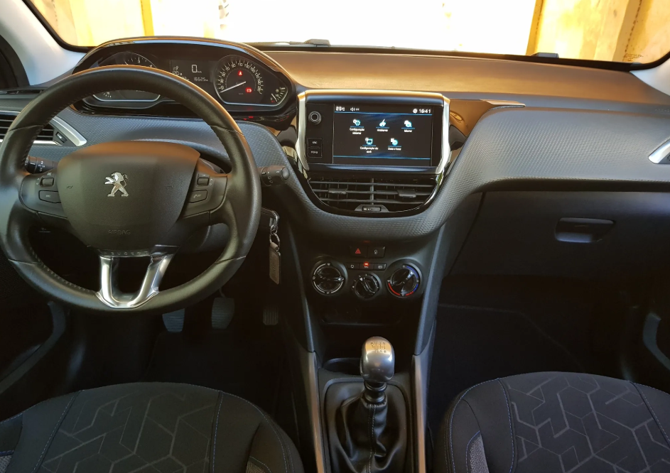 peugeot-2008-2018-diesel-1499cc