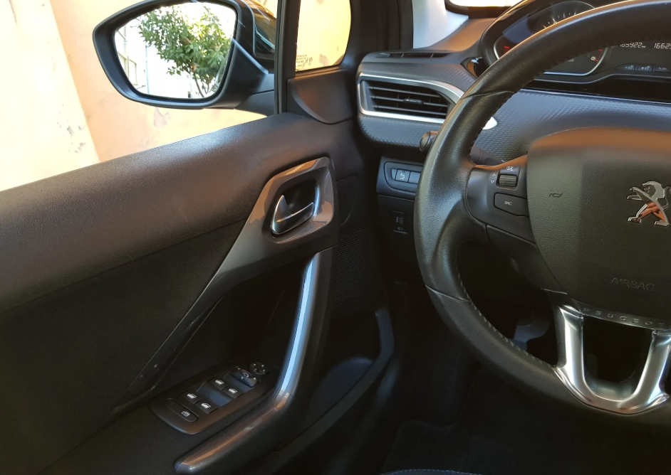peugeot-2008-2018-diesel-1499cc