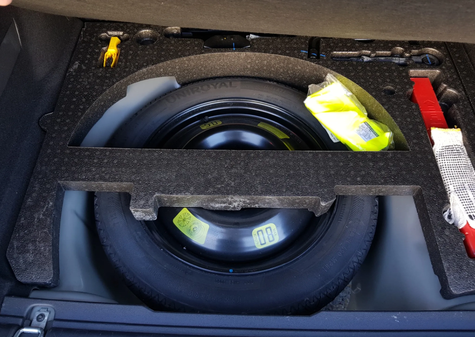 peugeot-2008-2018-diesel-1499cc