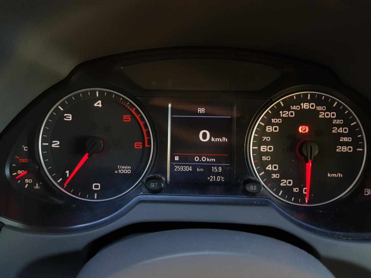 audi-q5-2-0-tdi-dpf-quattro-2009-diesel-1968cc