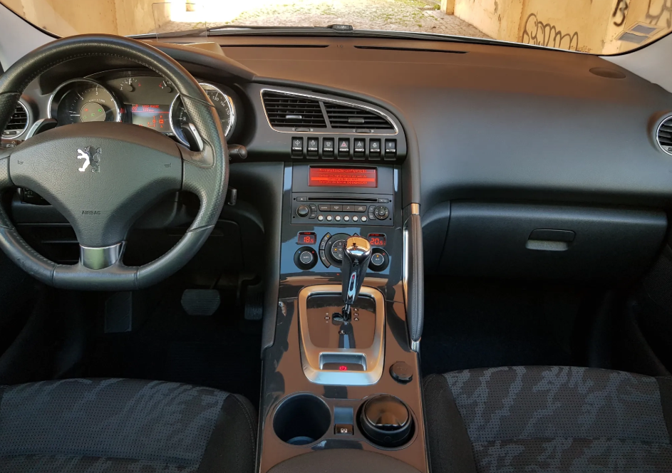 peugeot-3008-2010-diesel-1560cc
