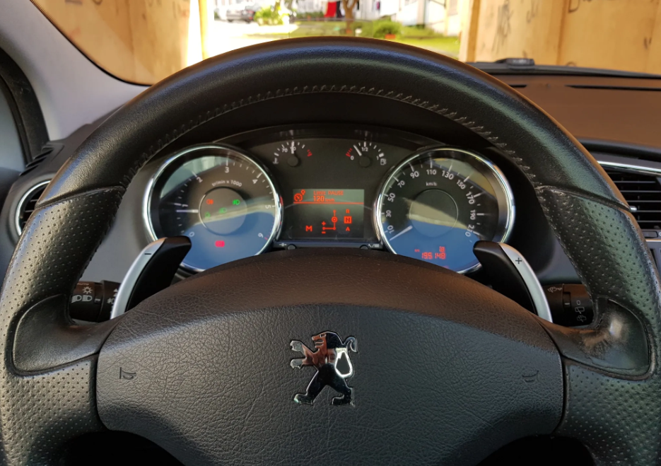 peugeot-3008-2010-diesel-1560cc