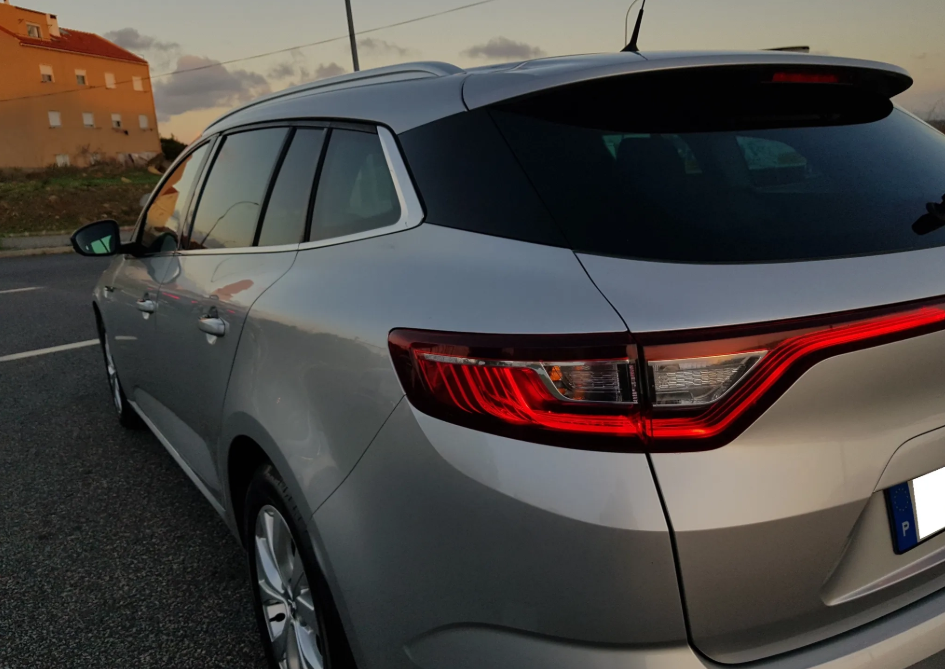 renault-megane-sport-tourer-2020-diesel-1461cc