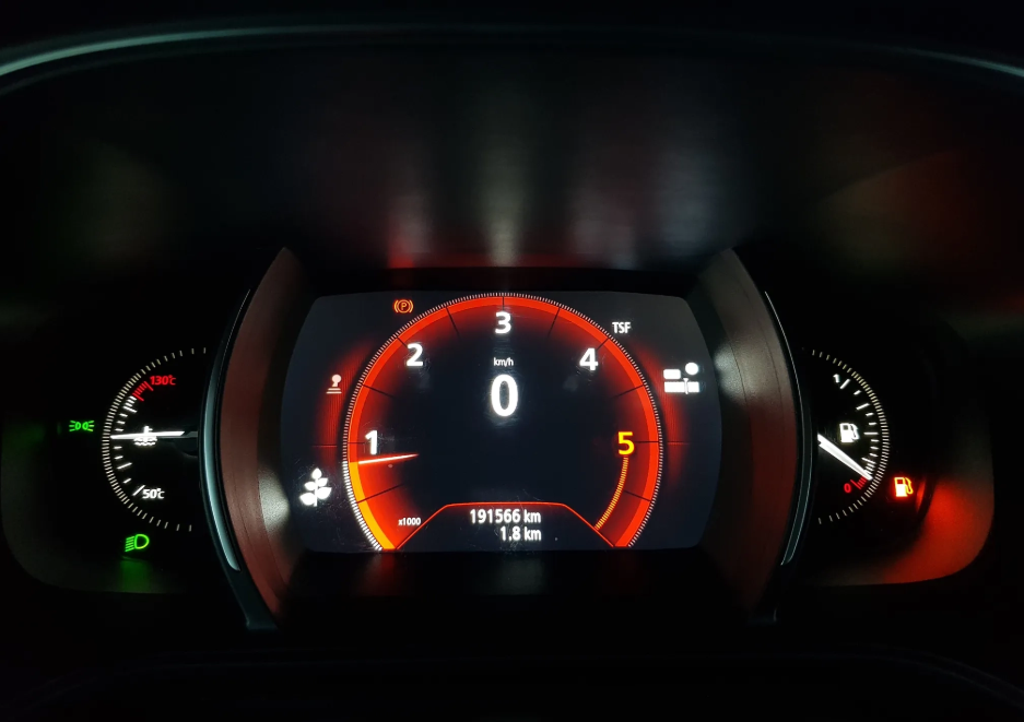 renault-megane-sport-tourer-2020-diesel-1461cc