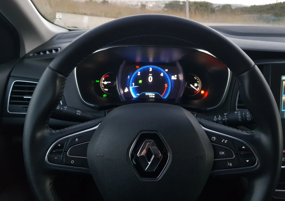 renault-megane-sport-tourer-2020-diesel-1461cc