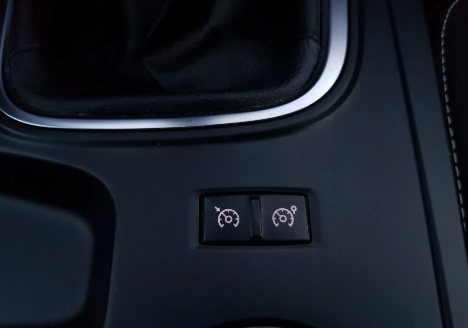 renault-megane-sport-tourer-2020-diesel-1461cc