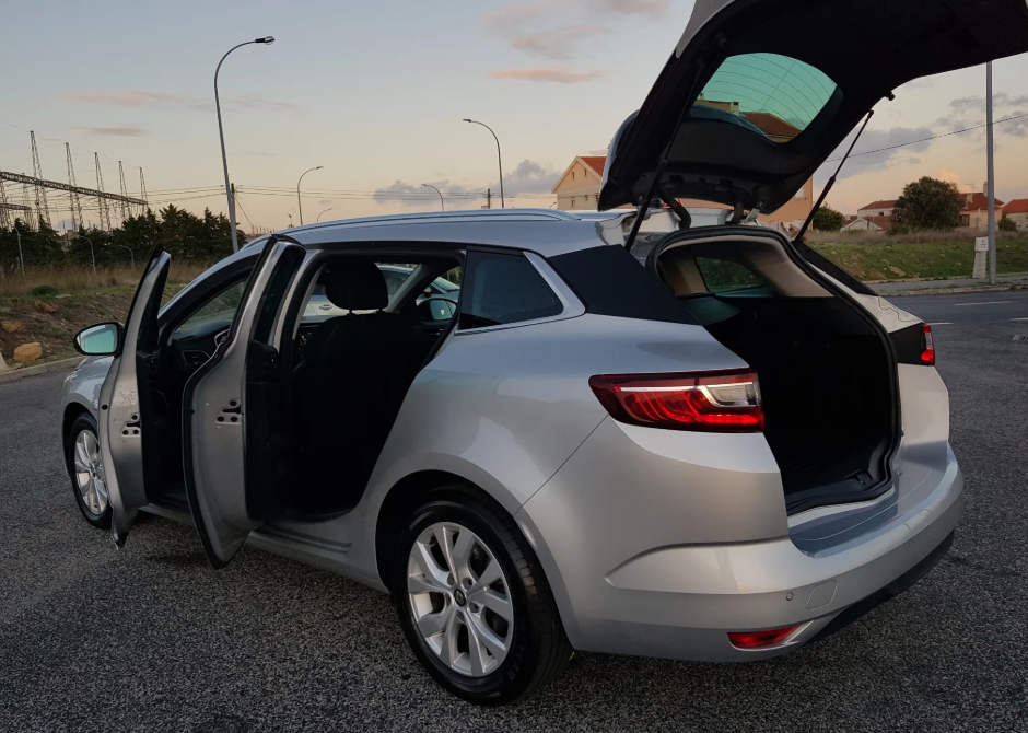 renault-megane-sport-tourer-2020-diesel-1461cc