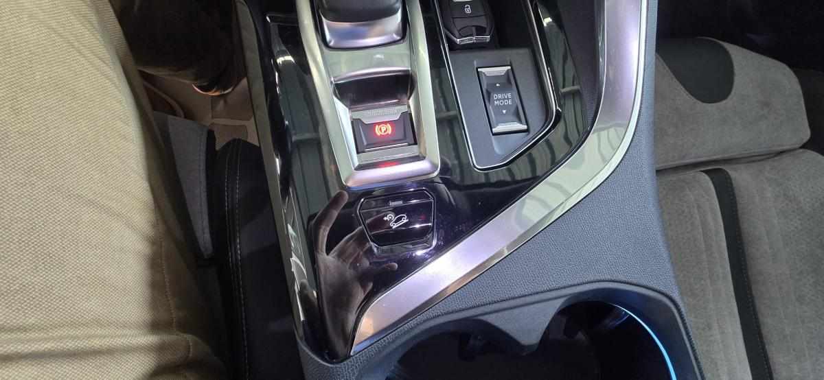 peugeot-3008-1-6-gt-hybrid-11-8-kwh-2021-gasolina-1598cc