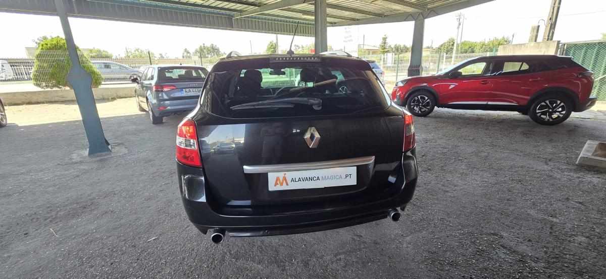 renault-laguna-2-0-dci-2008-diesel-1995cc
