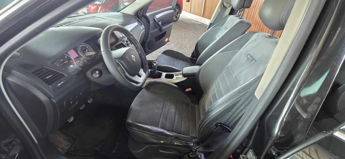 renault-laguna-2-0-dci-2008-diesel-1995cc