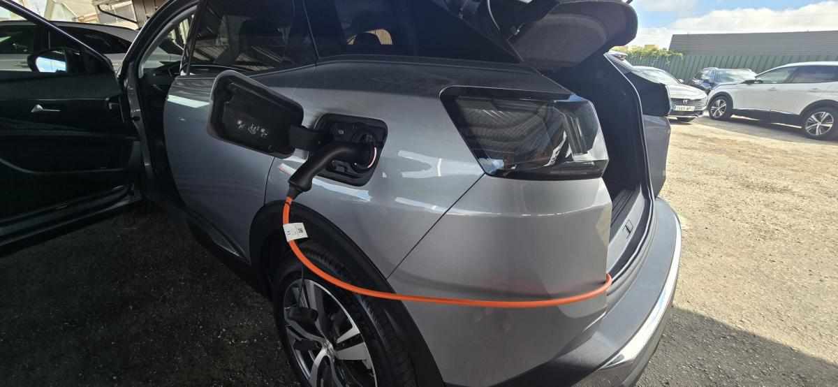 peugeot-3008-1-6-hybrid-11-8-kwh-2022-gasolina-1598cc