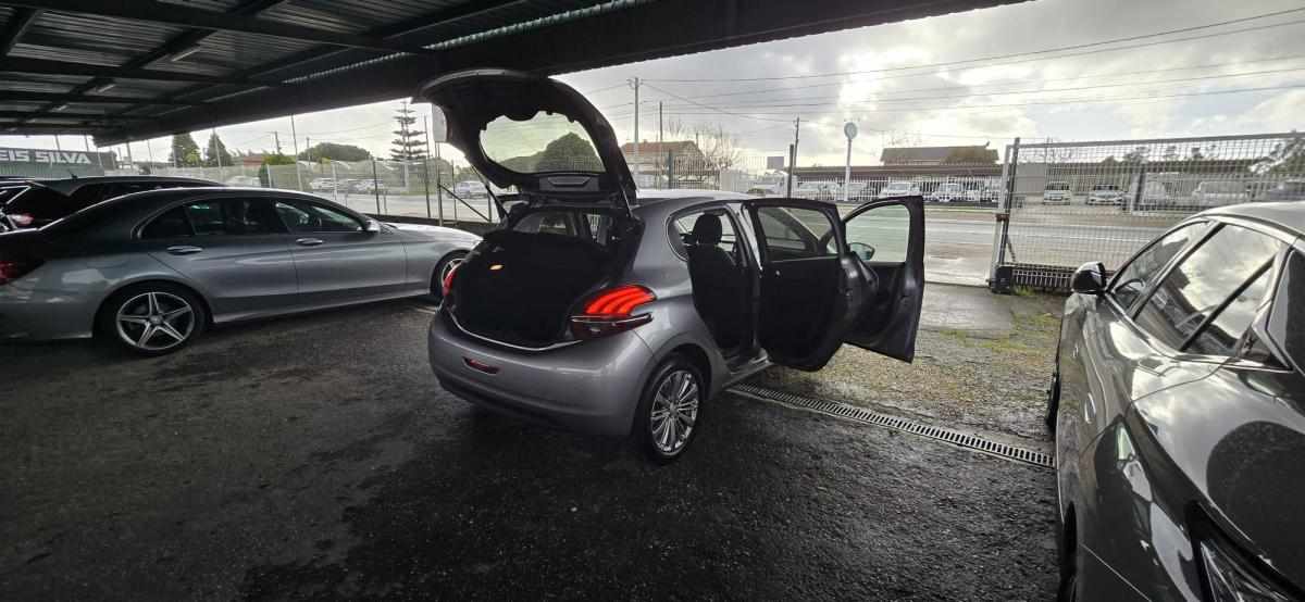 peugeot-208-1-5-bluehdi-2019-diesel-1499cc