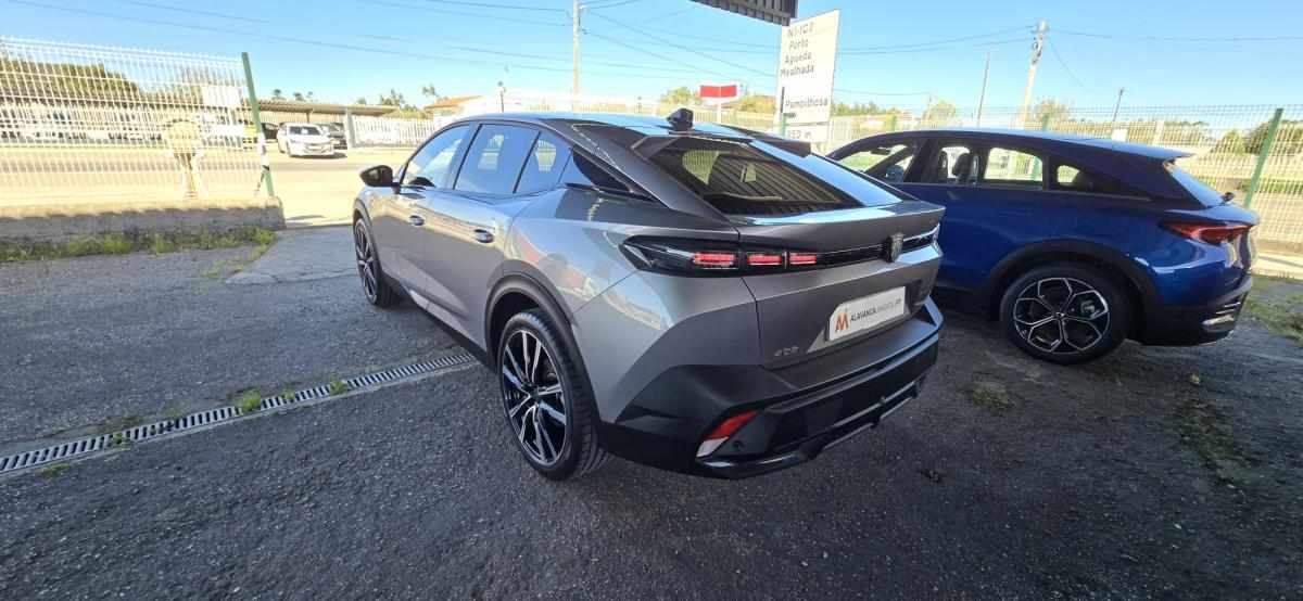 peugeot-408-1-2-puretech-2023-gasolina-1199cc