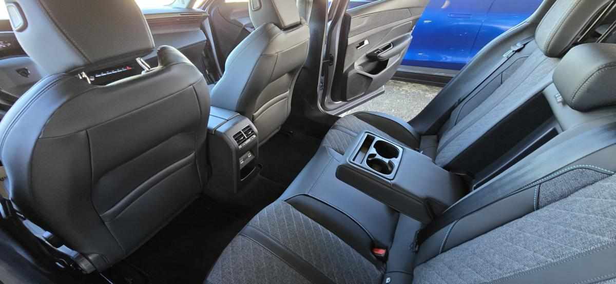 peugeot-408-1-2-puretech-2023-gasolina-1199cc