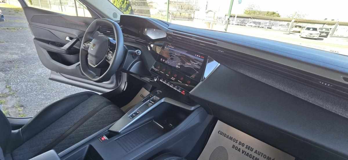 peugeot-408-1-2-puretech-2023-gasolina-1199cc