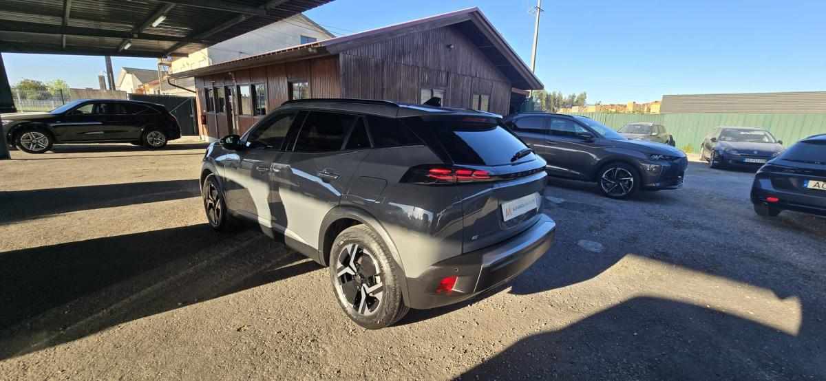 peugeot-e-2008-156-2025-eletrico