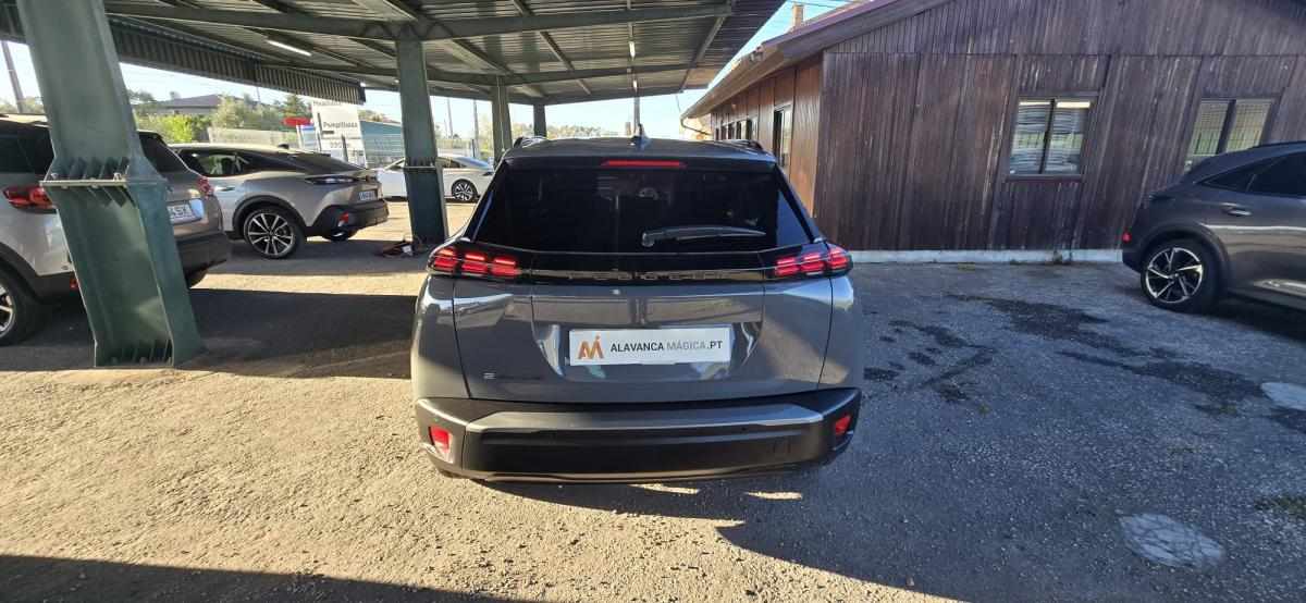 peugeot-e-2008-156-2025-eletrico