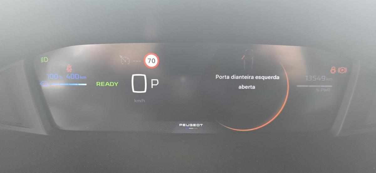 peugeot-e-2008-156-2025-eletrico