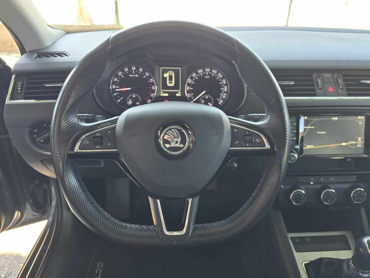 skoda-octavia-1-6-tdi-2016-diesel-1598cc