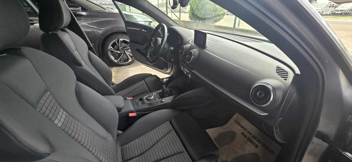 audi-a3-sportback-1-6tdi-gps-2015-diesel-1560cc