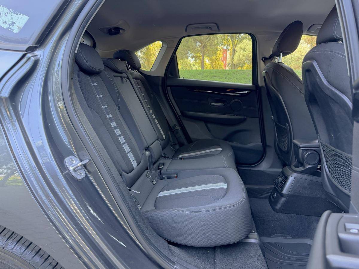 bmw-serie-2-2018-diesel-1496cc