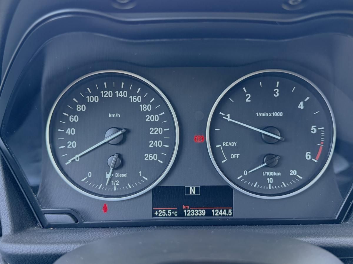 bmw-serie-2-2018-diesel-1496cc