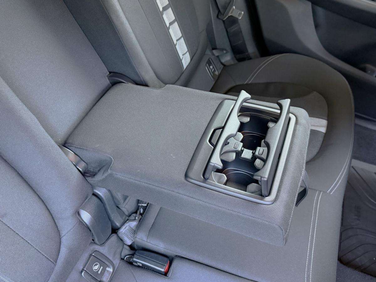 bmw-serie-2-2018-diesel-1496cc