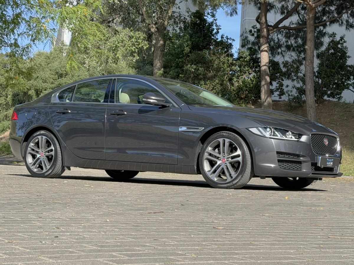 jaguar-xe-2018-diesel-1999cc