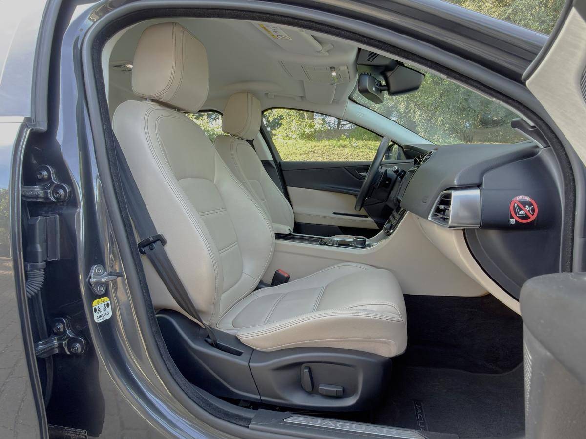 jaguar-xe-2018-diesel-1999cc