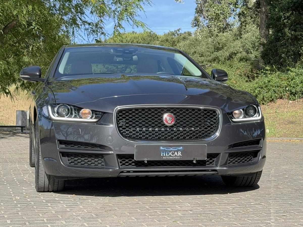 jaguar-xe-2018-diesel-1999cc
