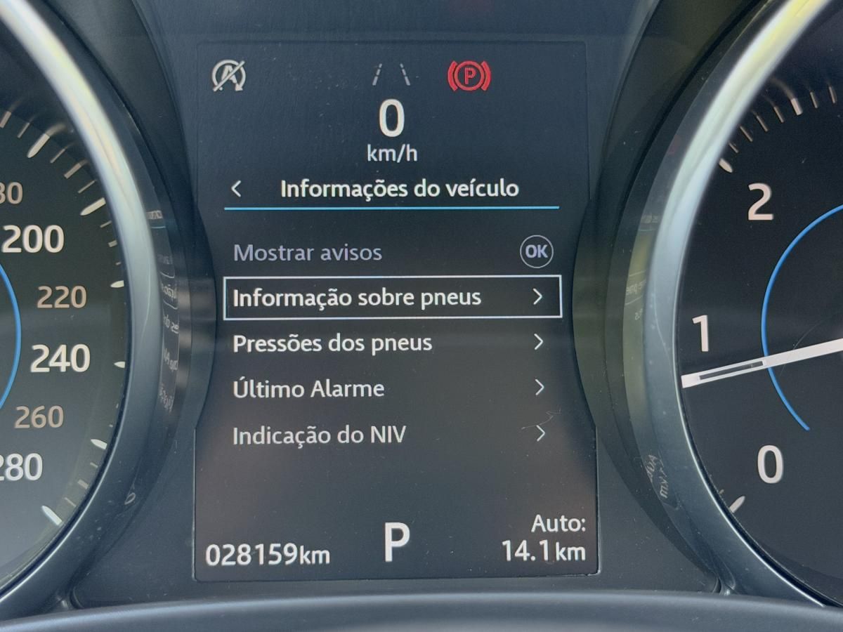 jaguar-xe-2018-diesel-1999cc