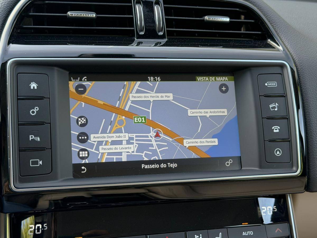 jaguar-xe-2018-diesel-1999cc