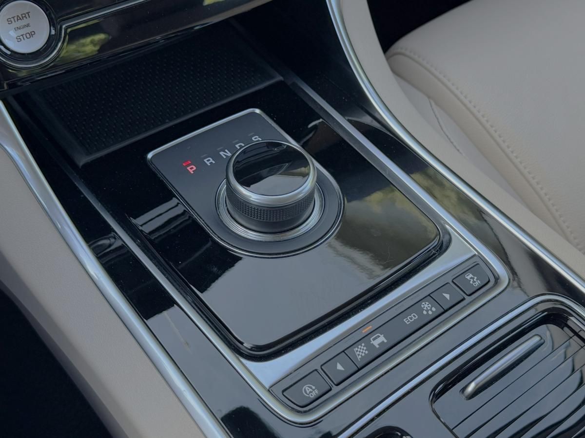 jaguar-xe-2018-diesel-1999cc